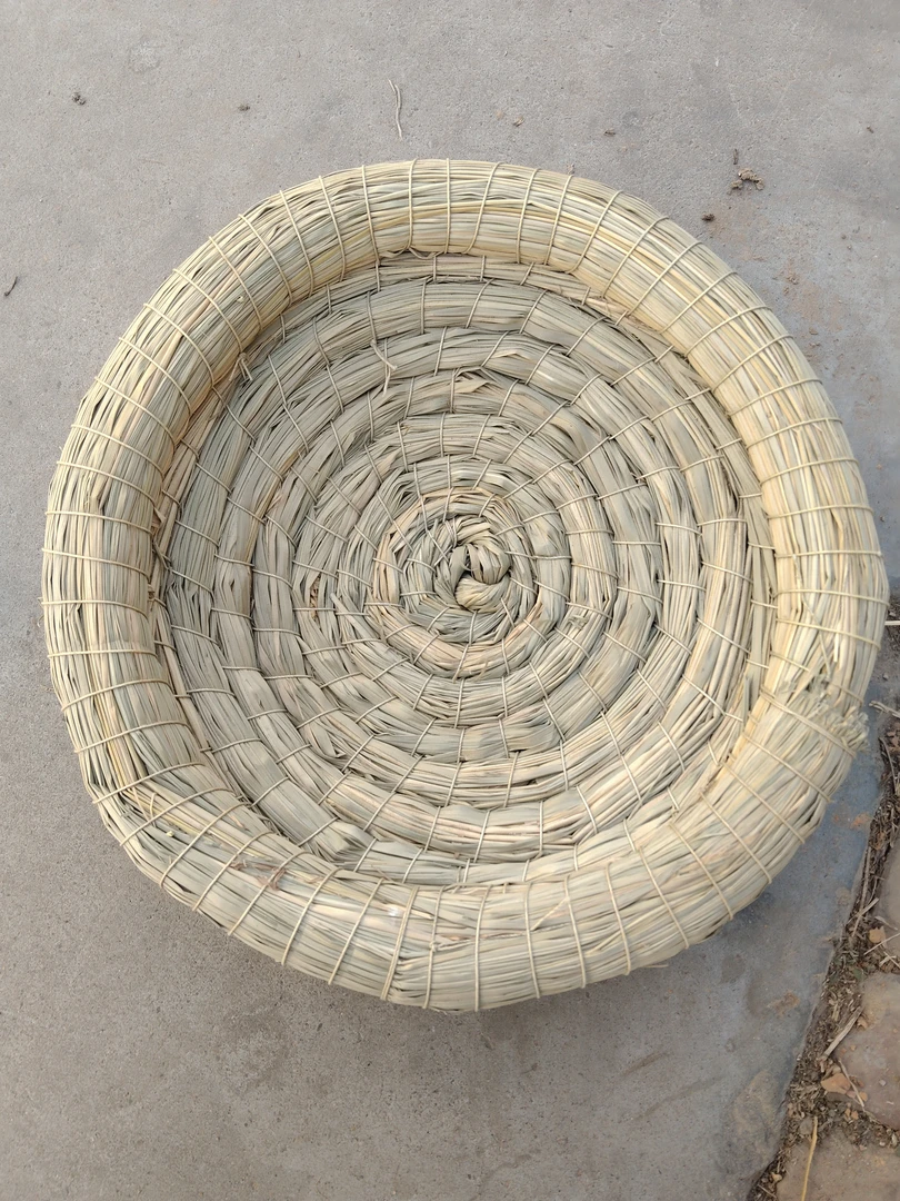 鸽子双轮油草窝防侧翻结实耐用繁殖下蛋必备