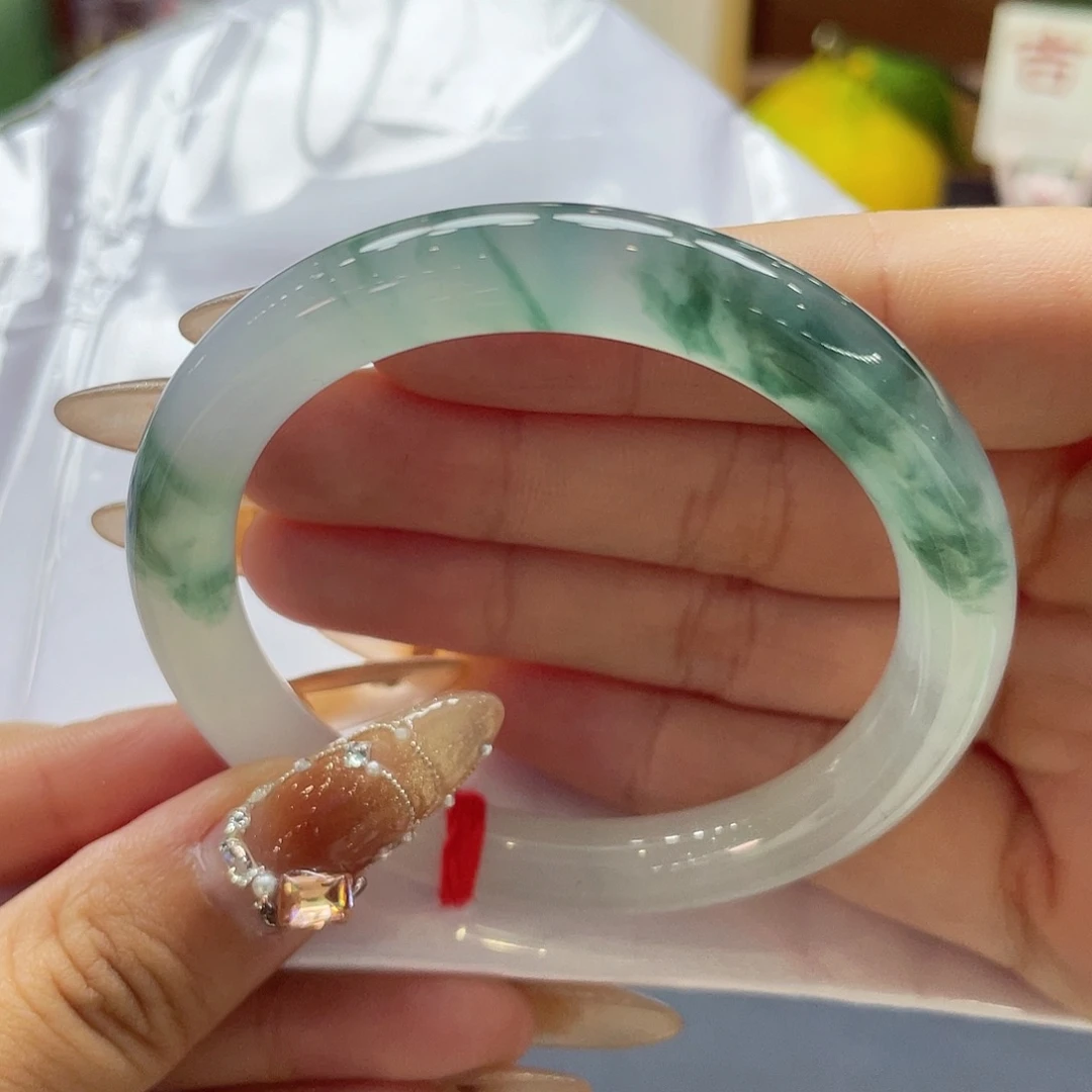 翡翠未镶嵌手镯40号