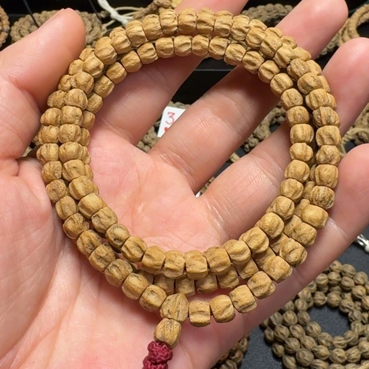 柏香籽/百香籽吊坠粉皮方块龙脊多棱百香籽长串