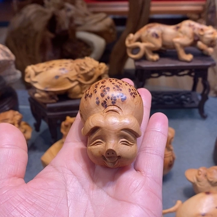 柏木（崖柏）留疤小福猪