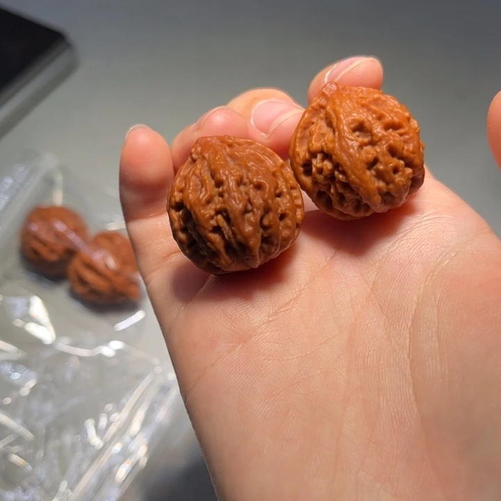 文玩核桃把件粗筋桃心407