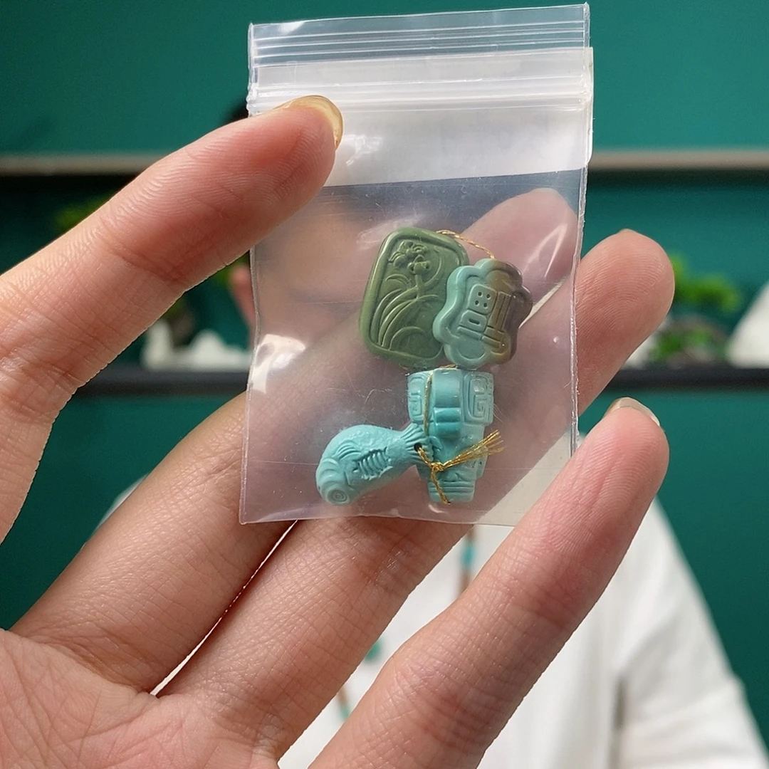 绿松石未镶嵌珠宝奇石
