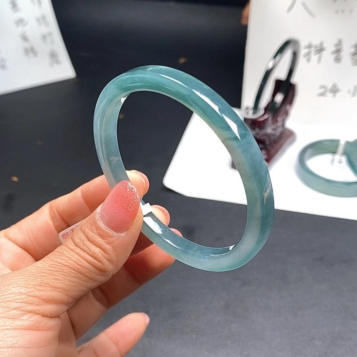 翡翠手镯未镶嵌56尺寸