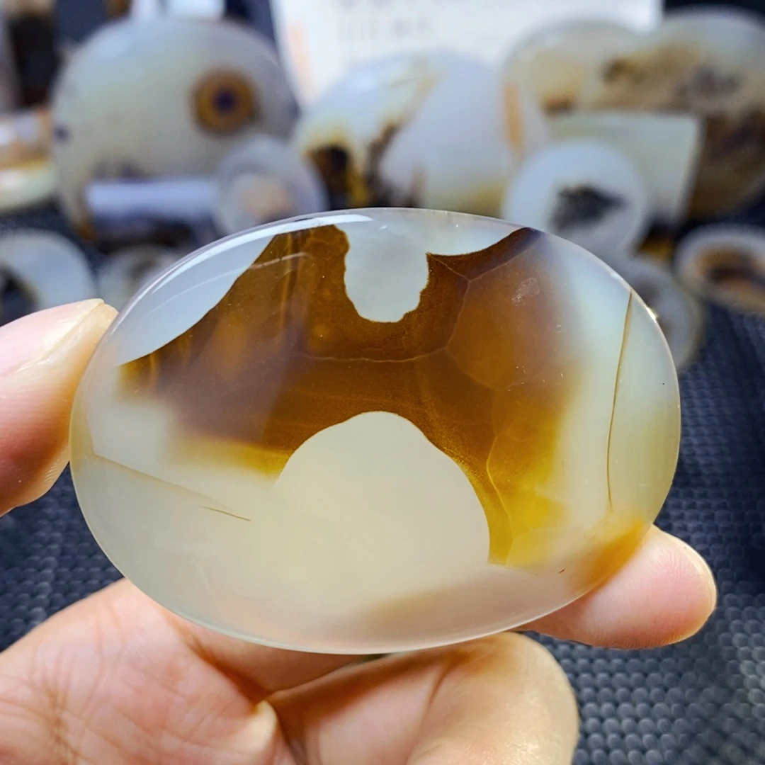 玛瑙/玉髓未镶嵌珠宝奇石