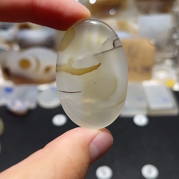 玛瑙/玉髓颈饰未镶嵌