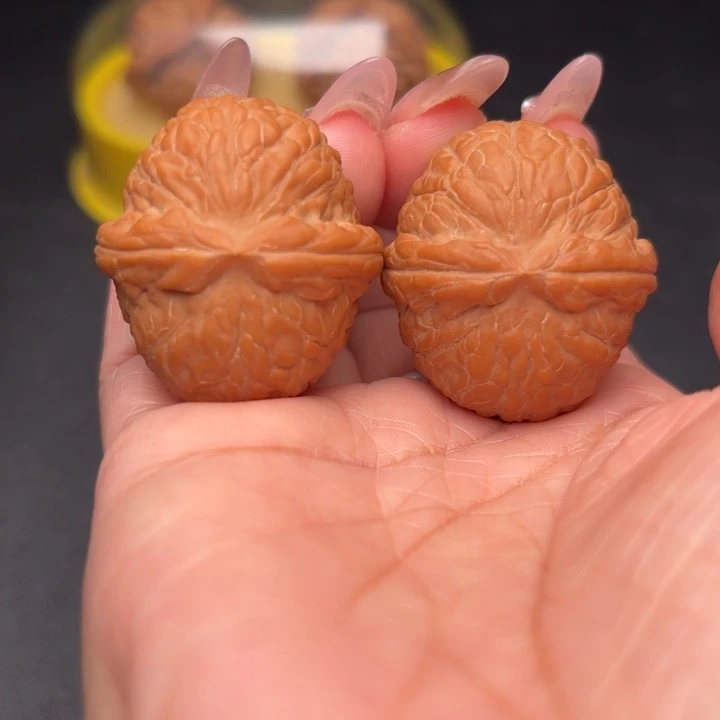 桃核把件37舍利狮子头