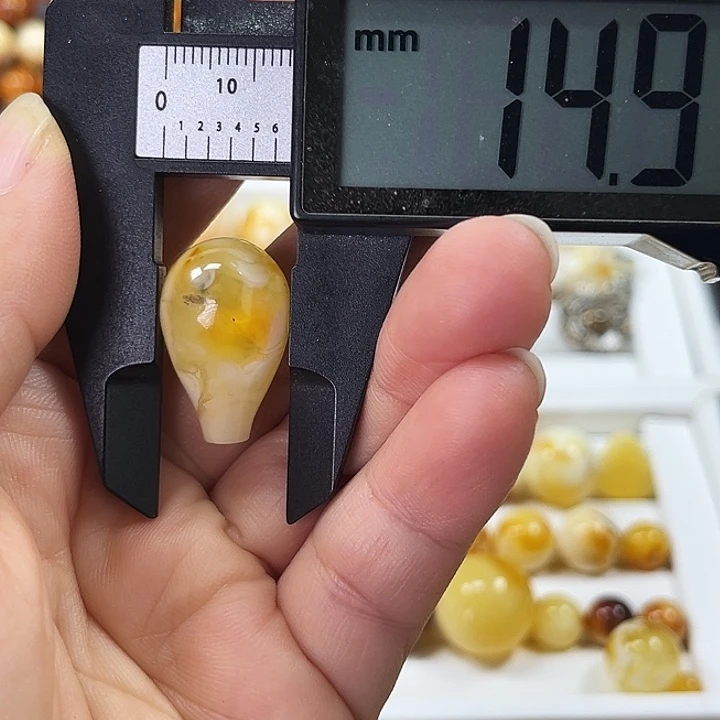 琥珀颈饰未镶嵌特价30，17