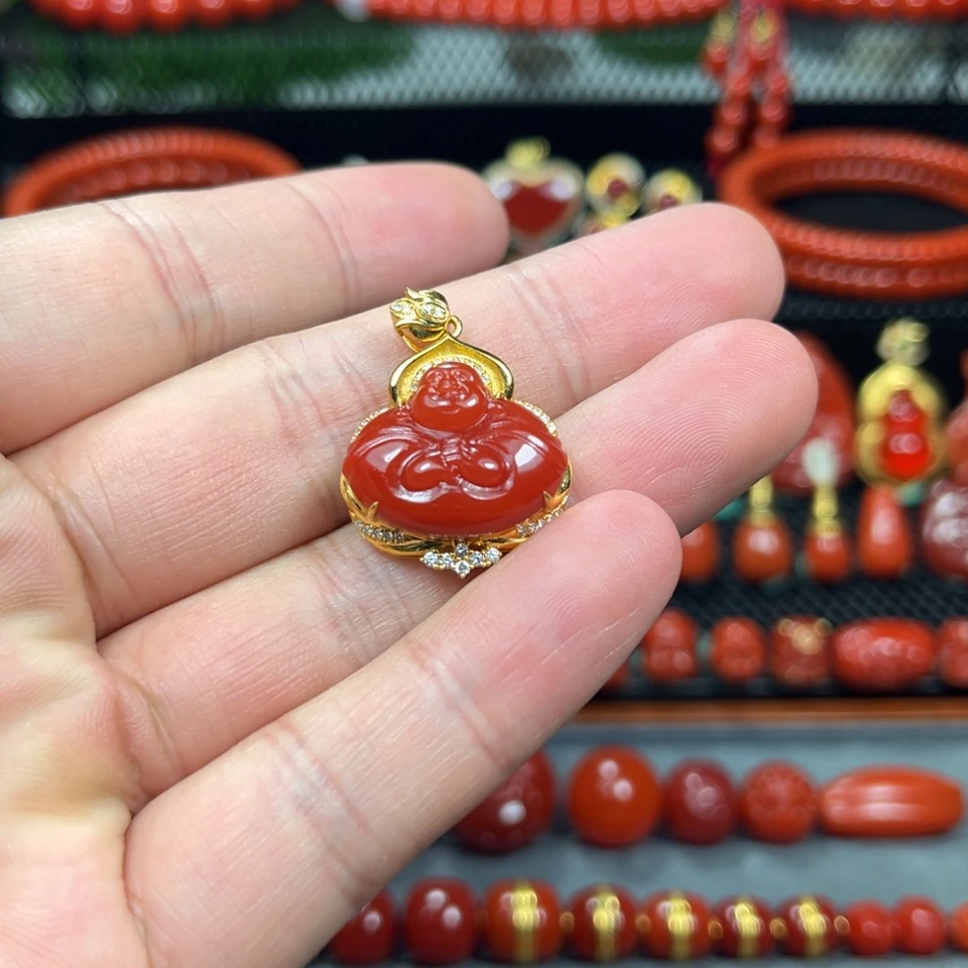 南红玛瑙锦红佛公18K金镶嵌