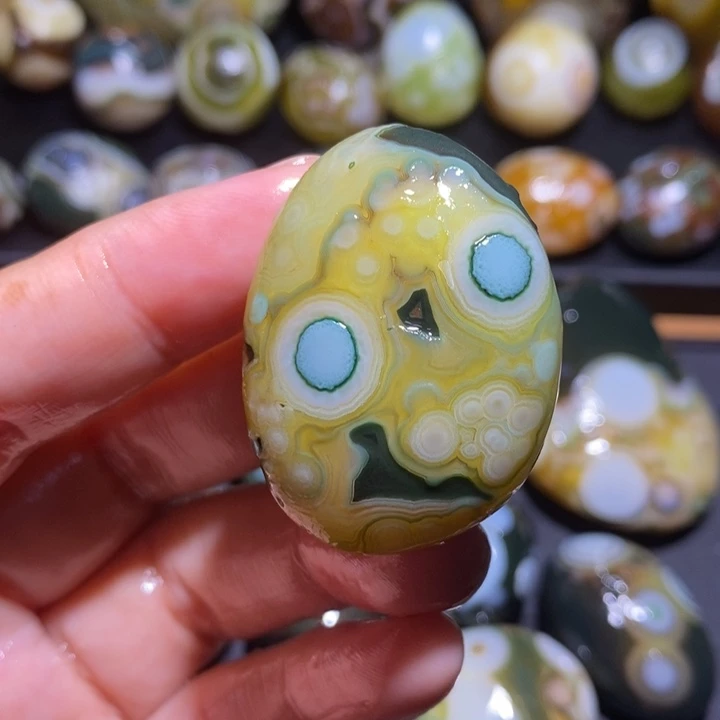 未镶嵌玛瑙/玉髓珠宝半成品83