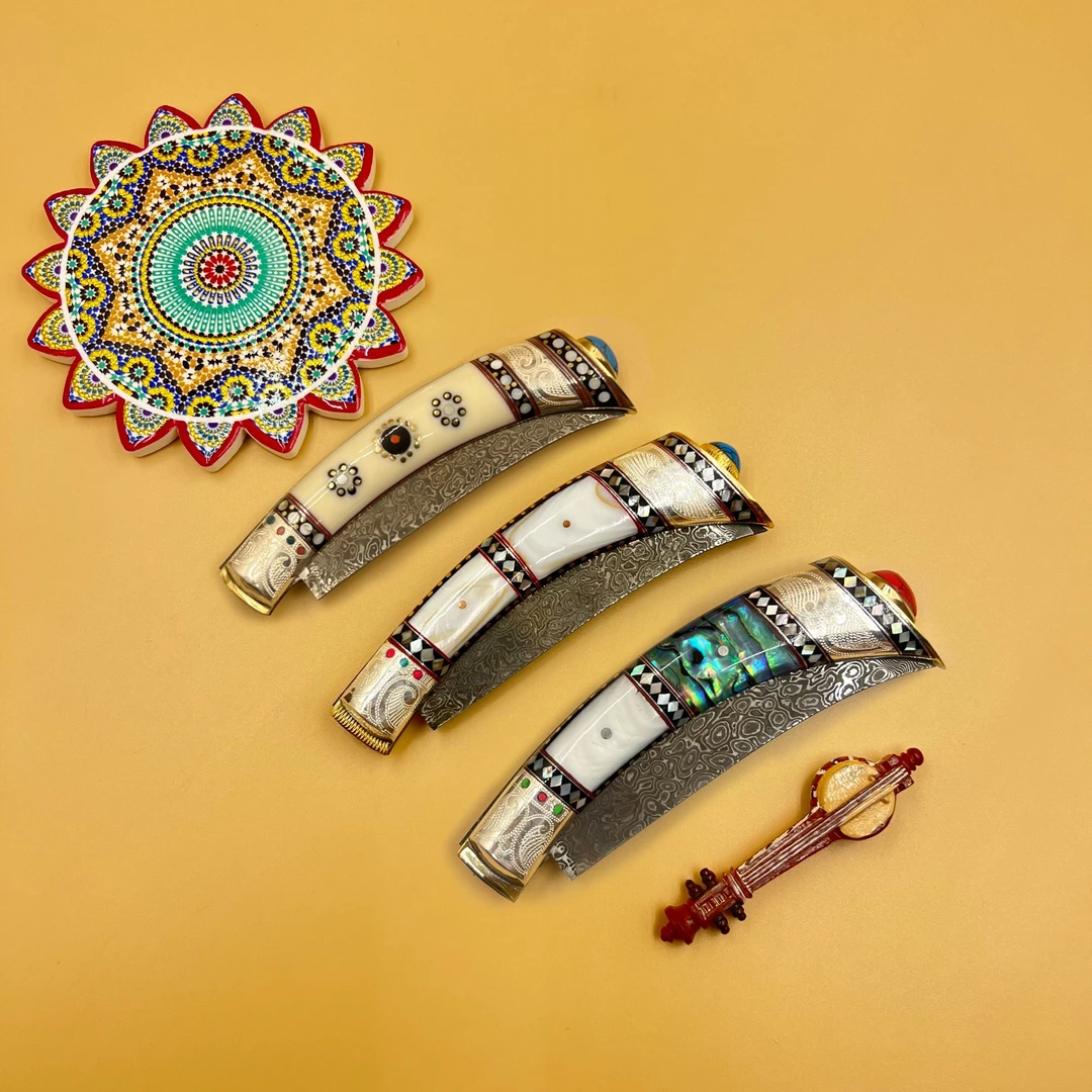 【英吉沙】马蹄款白银柄折叠刀可送人可收藏