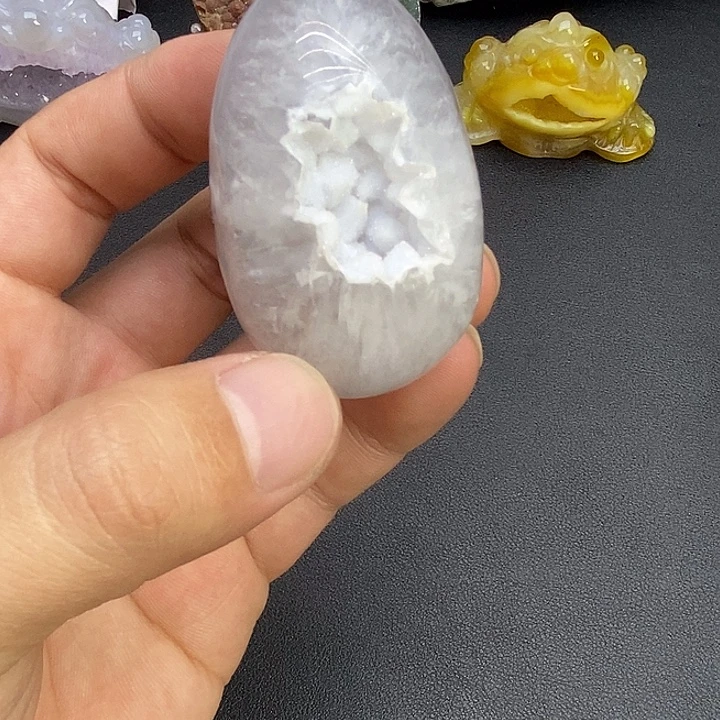 玛瑙/玉髓未镶嵌珠宝奇石