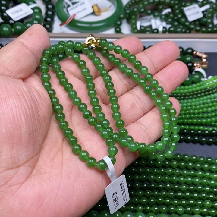 项链未镶嵌和田玉（碧玉）6mm
