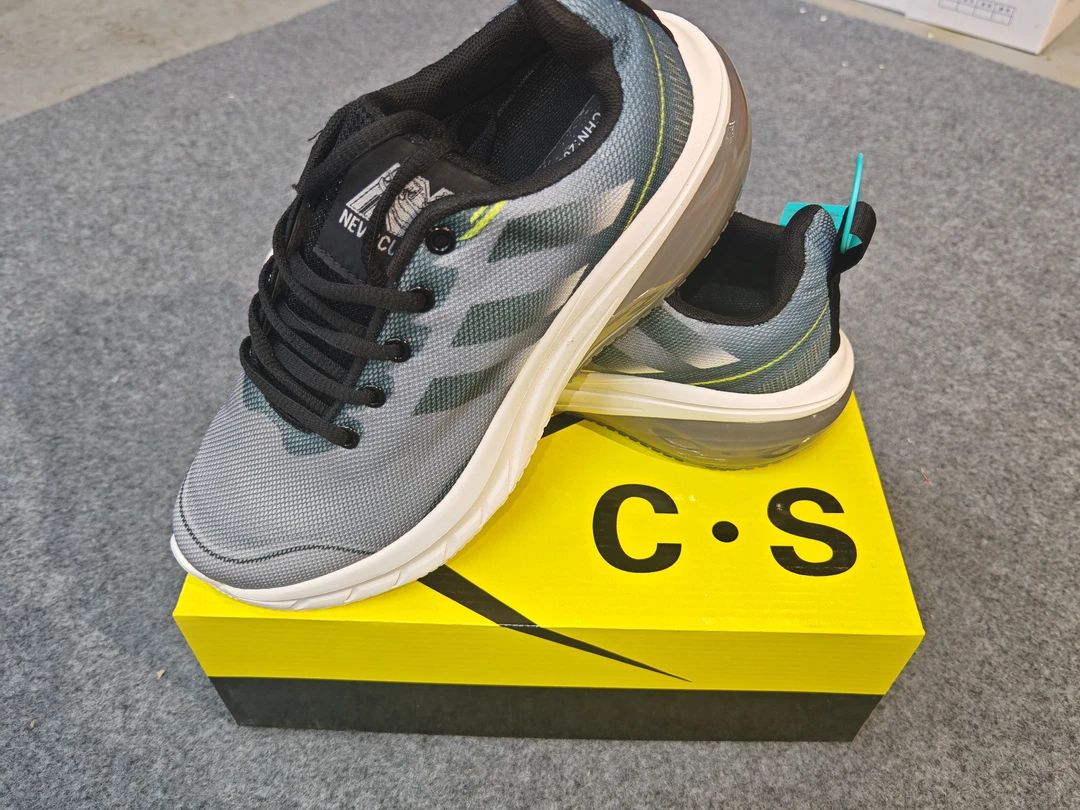 男透气防滑车缝线耐磨橡胶跑步鞋夏季男子沙丘废土风