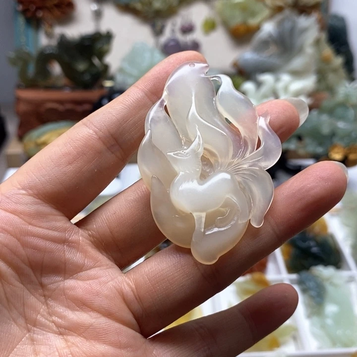 未镶嵌蛇纹石玉颈饰