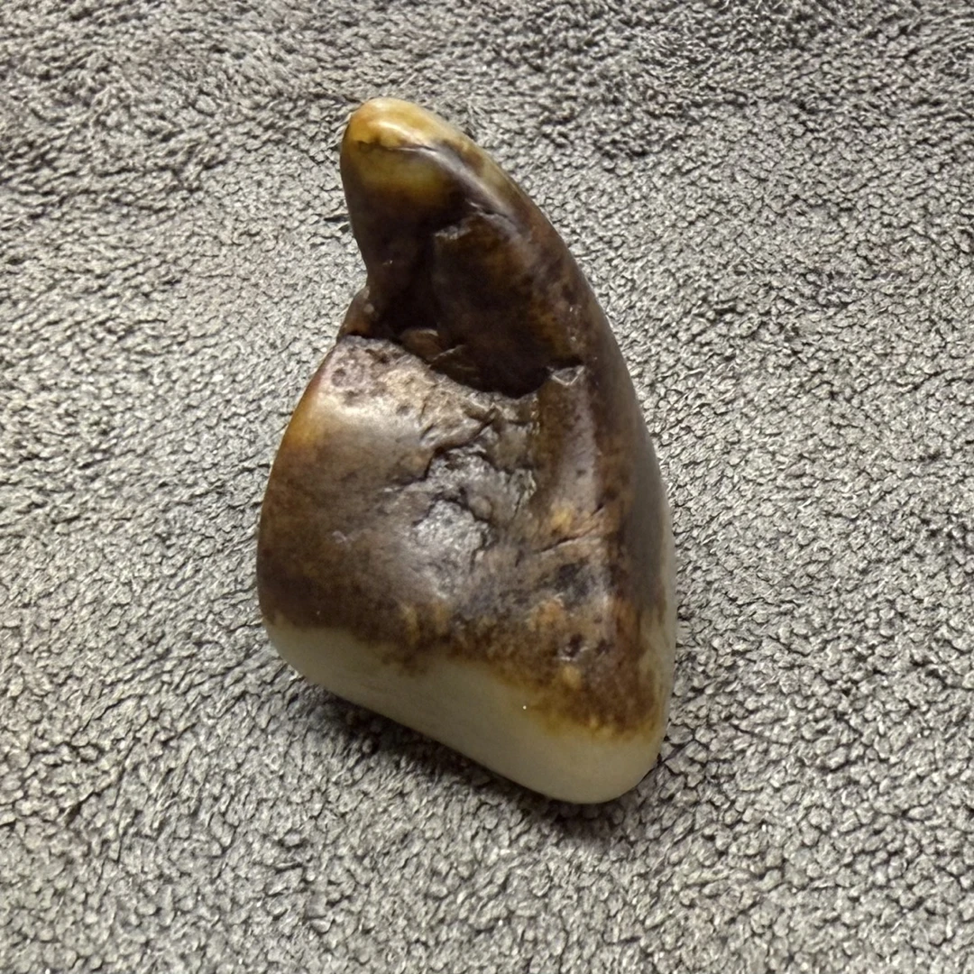 新疆和田白玉原石（重量：26克）
