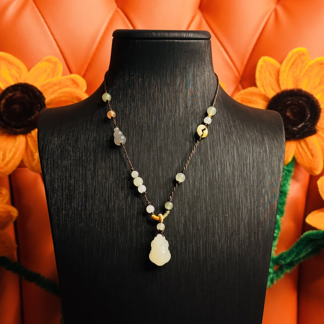 壹屿珠宝 1312 和田玉典藏貔貅颈饰