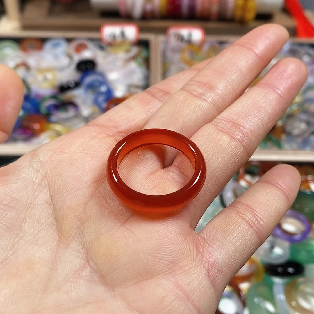 玛瑙/玉髓戒指未镶嵌温***。