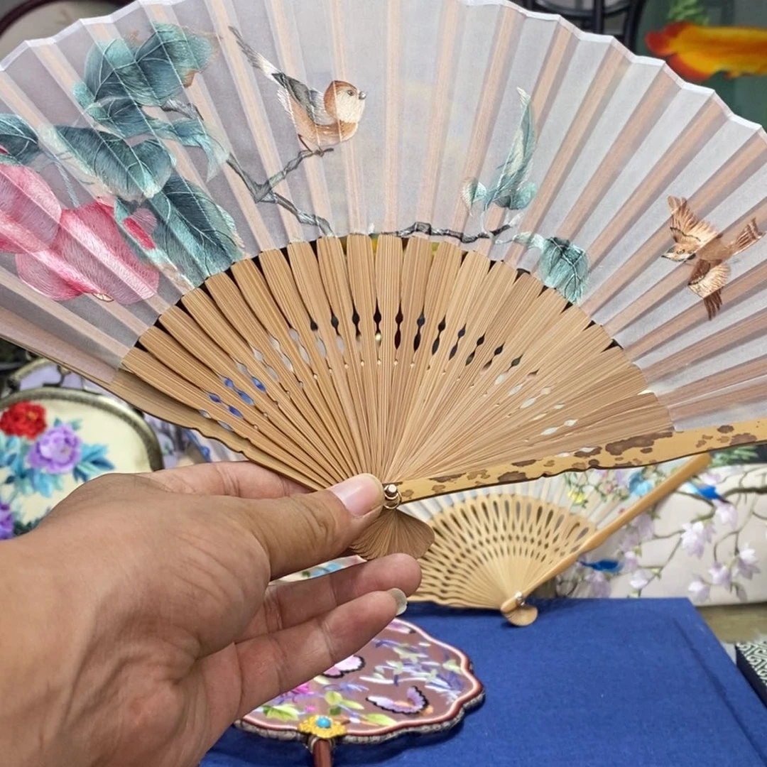 刺绣?****?手工刺绣扇子
