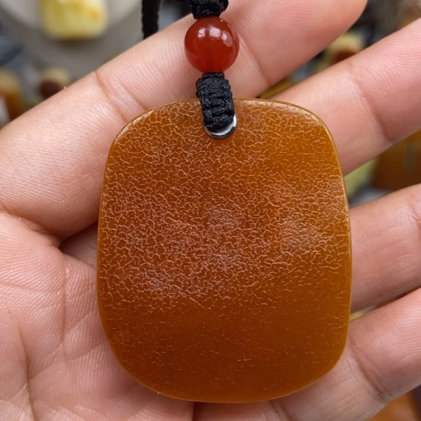 【闪购商品】琥珀颈饰未镶嵌