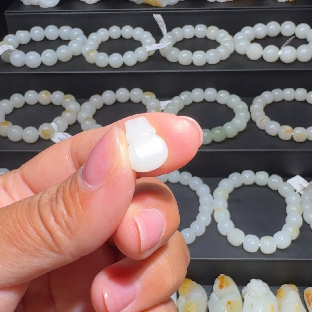 和田玉未镶嵌颈饰熙*