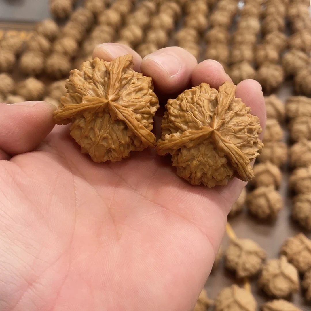 吊坠文玩核桃文玩核桃一物一图