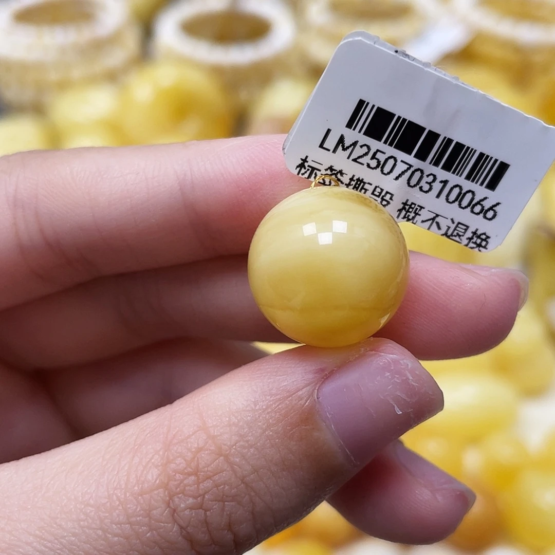琥珀未镶嵌裸石16mm