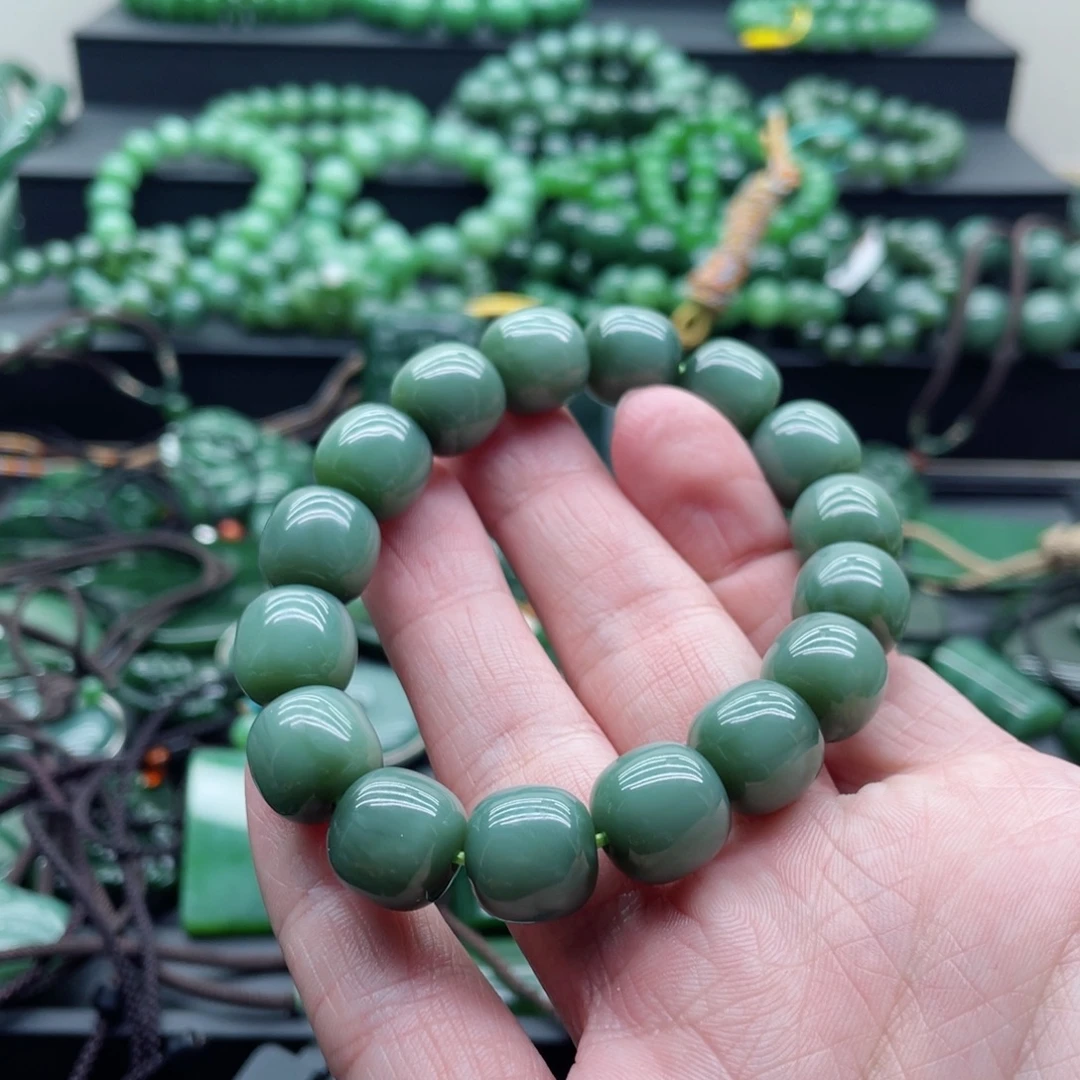 和田玉（碧玉）未镶嵌手链