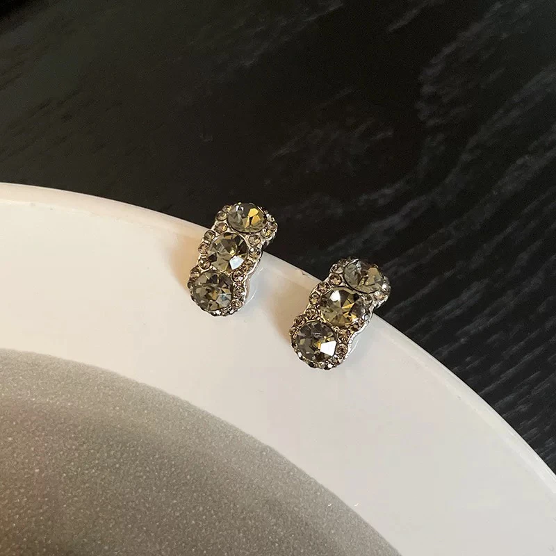 合金合成锆石耳饰 冷萃黑｜有耳夹蚊香盘锆石女小众设计感耳环A97