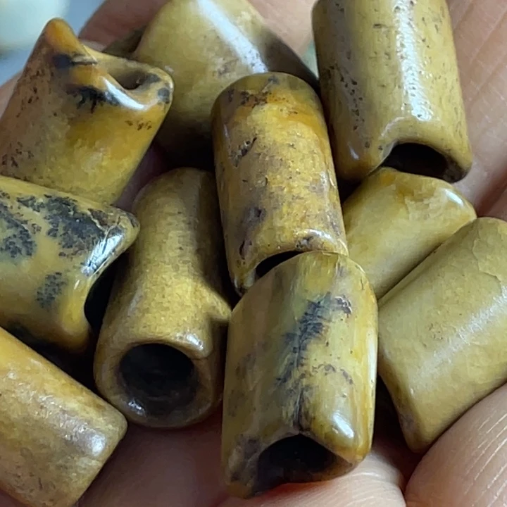 听***溪和田玉（糖玉）未镶嵌挂件