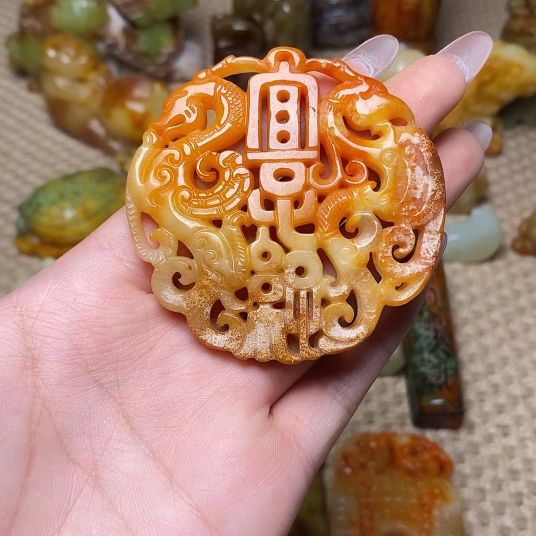 未镶嵌蛇纹石玉颈饰