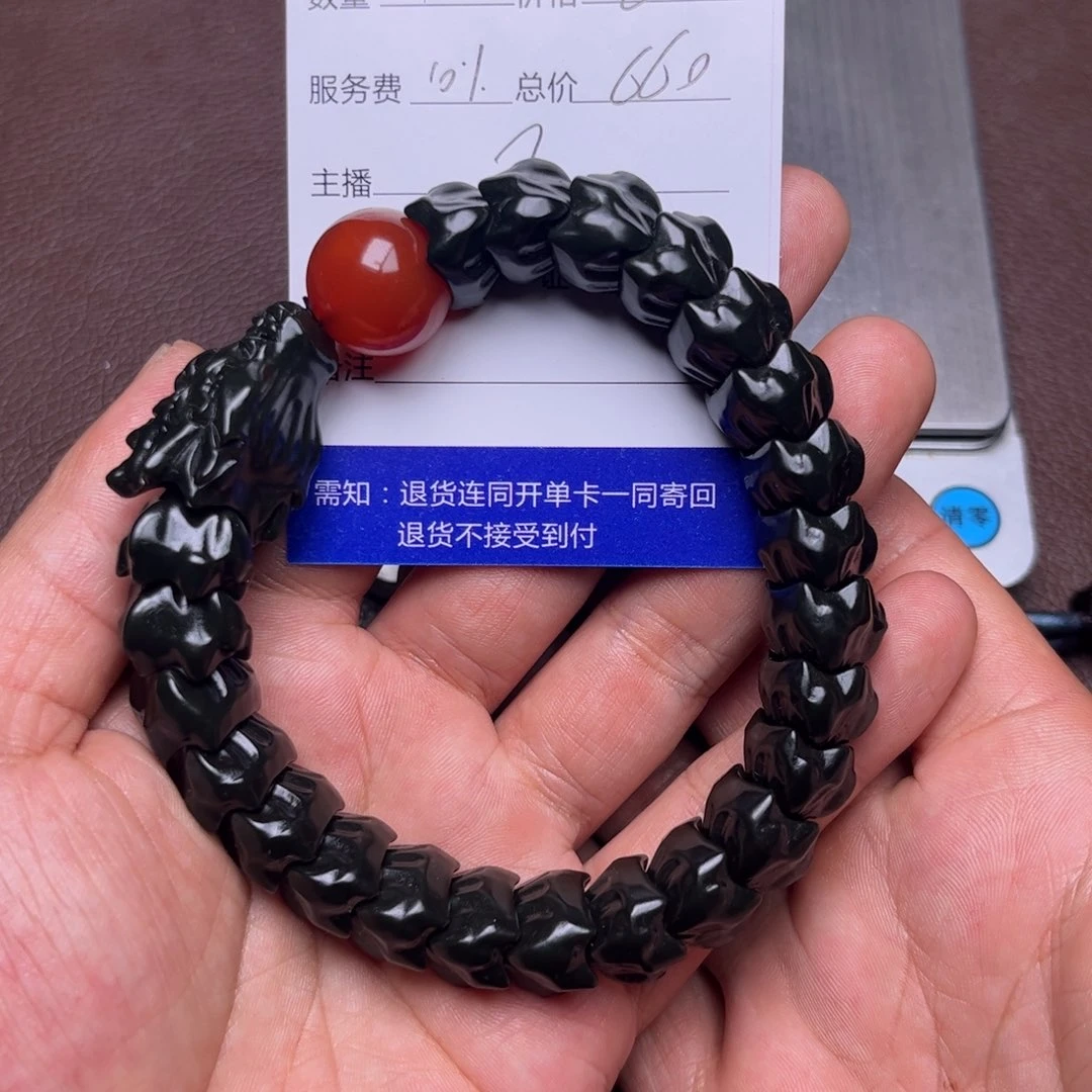 哈***奇和田玉未镶嵌吊坠(不含链)