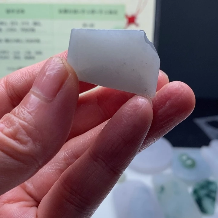 颈饰未镶嵌翡翠缅甸翡翠A货边角