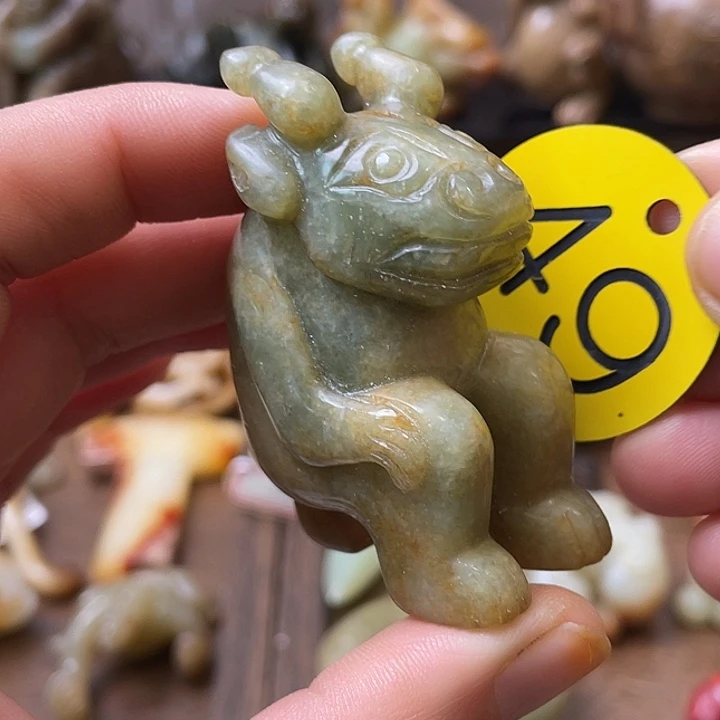 和田玉（糖玉）未镶嵌颈饰