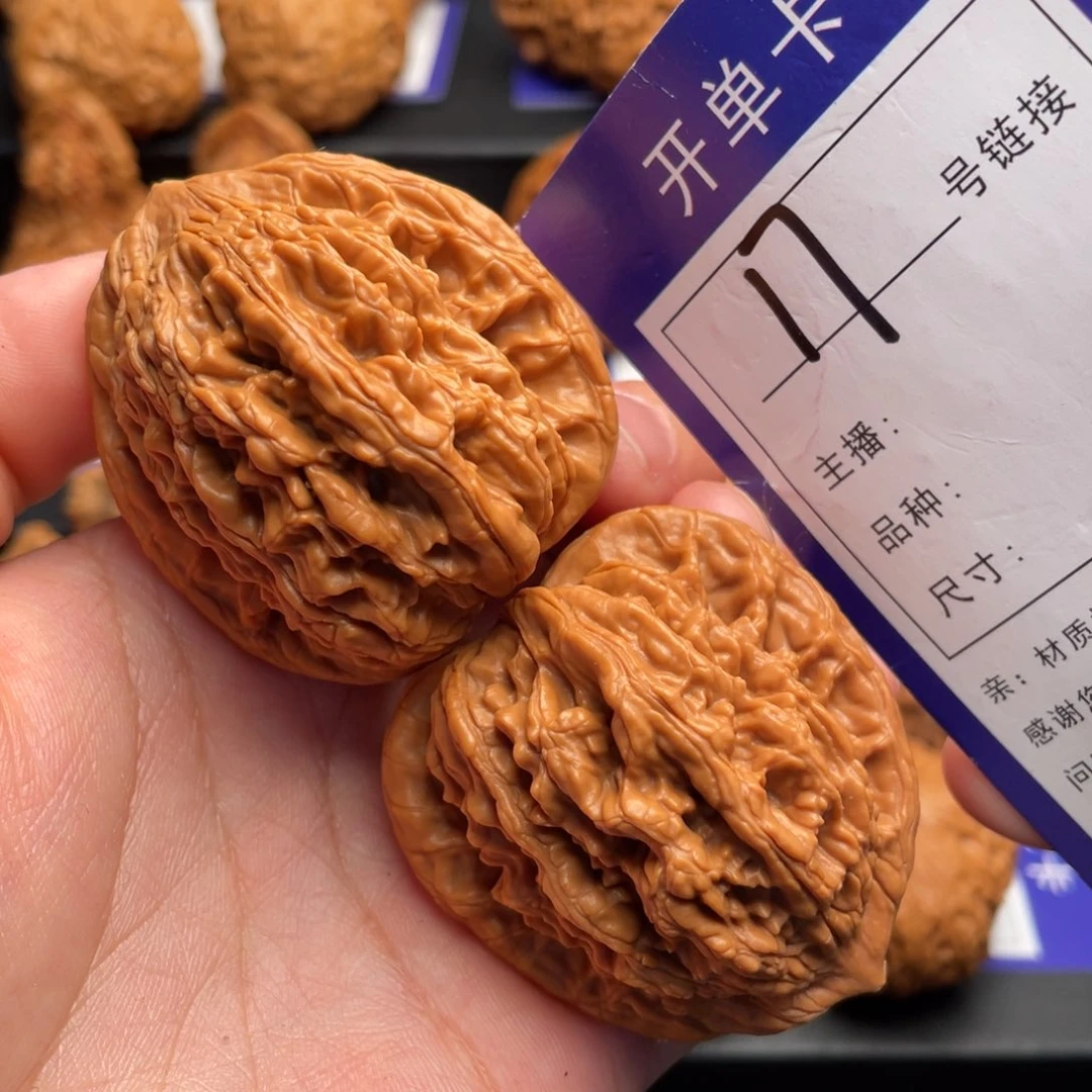 文玩核桃把件17号虎头44