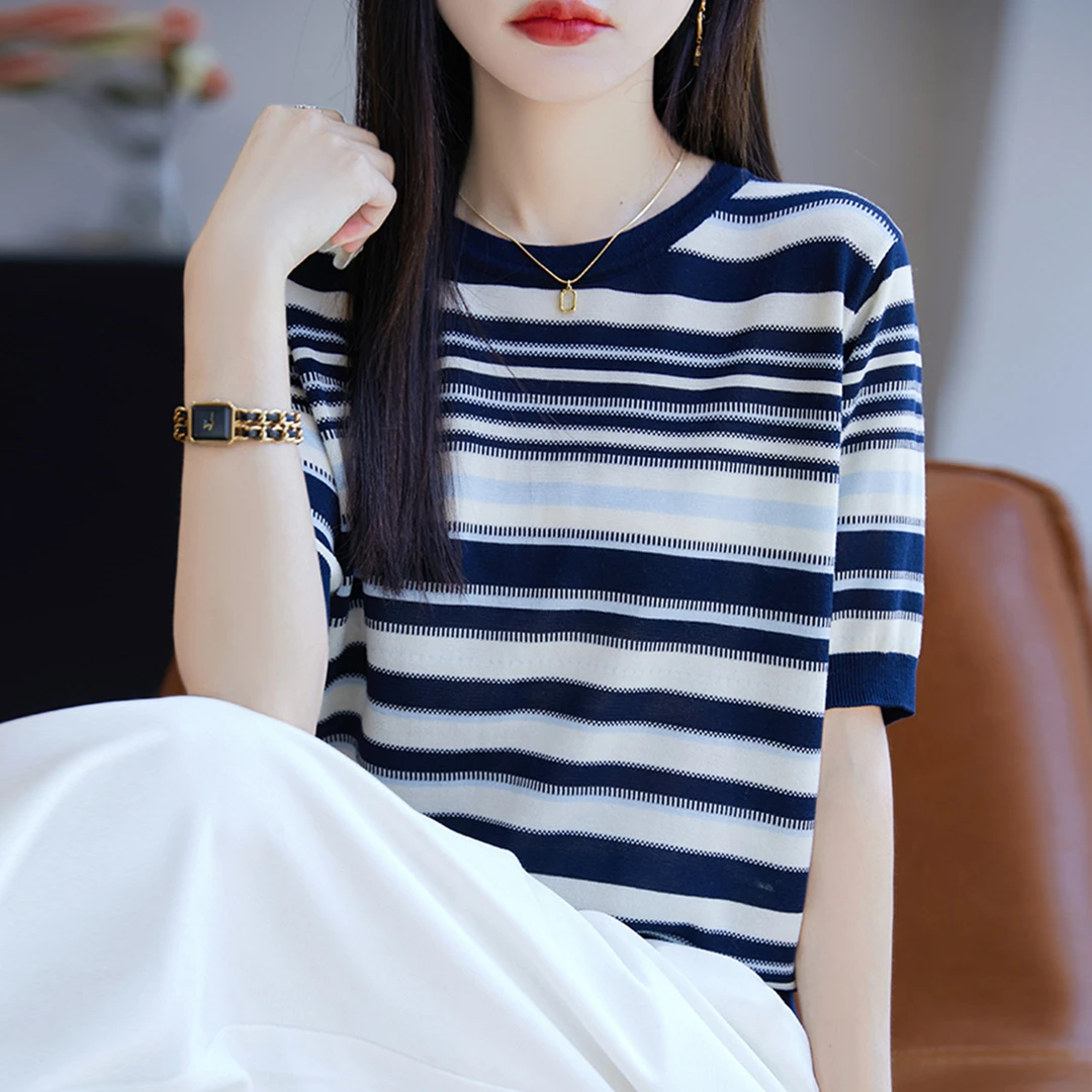 大码女装夏装微胖mm冰丝针织衫女士短袖t恤遮肚子巨显瘦条纹上衣