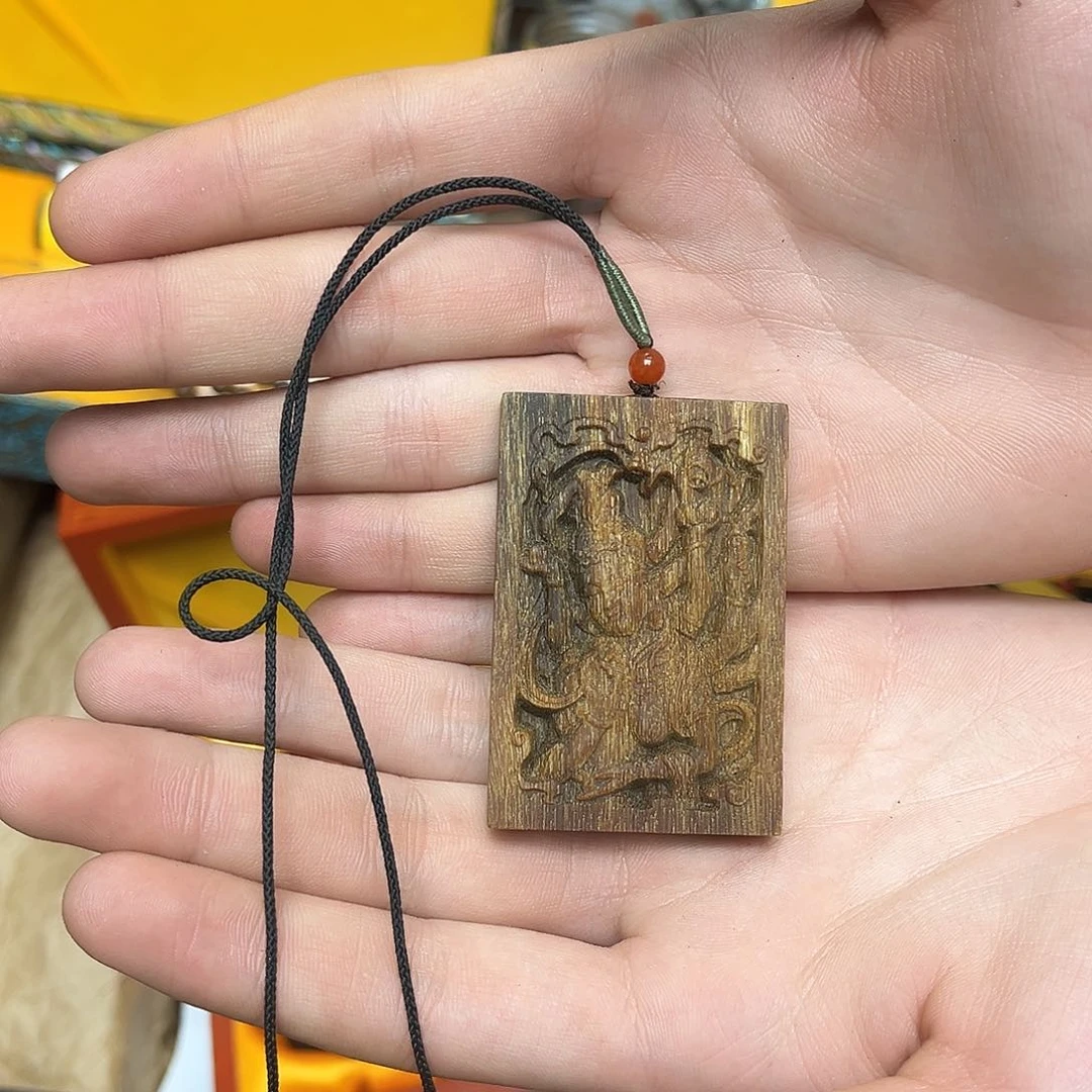 大叶紫檀（黑酸枝木类）