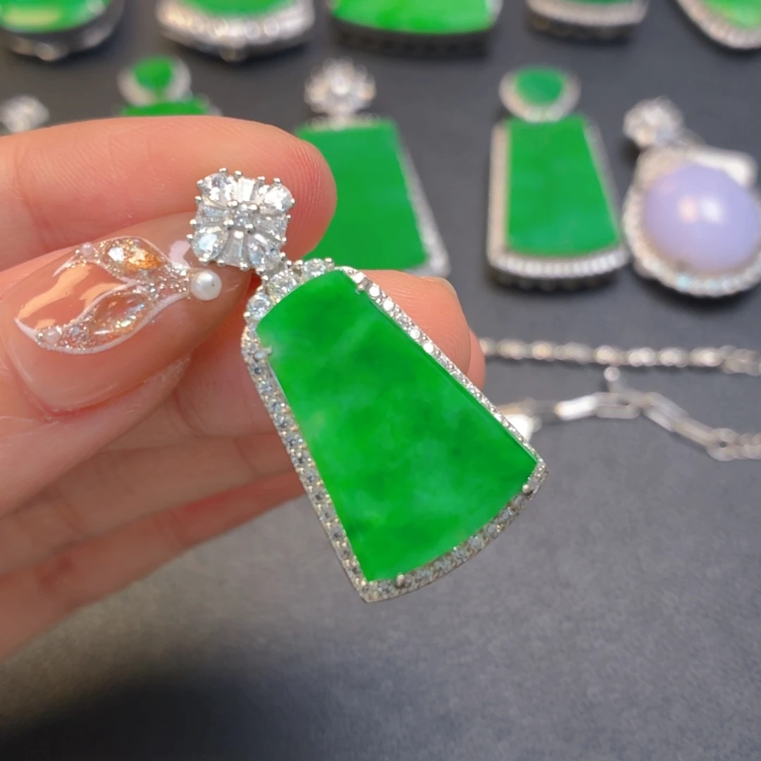 翡翠银S925镶嵌颈饰