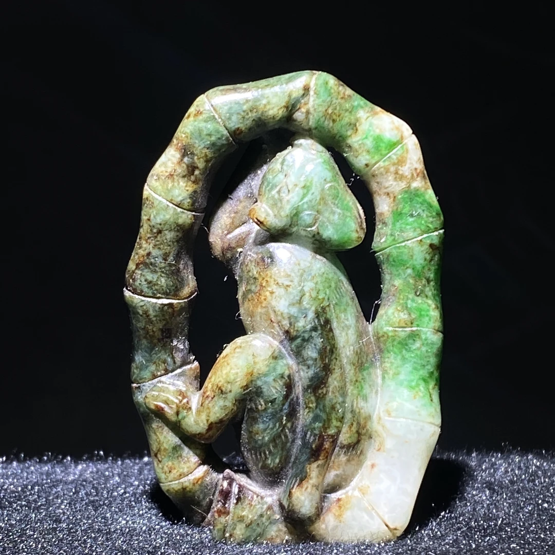 臻藏（8a）翡翠玉牌挂件2501100102