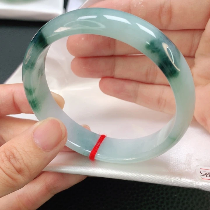 翡翠手镯未镶嵌缅甸58