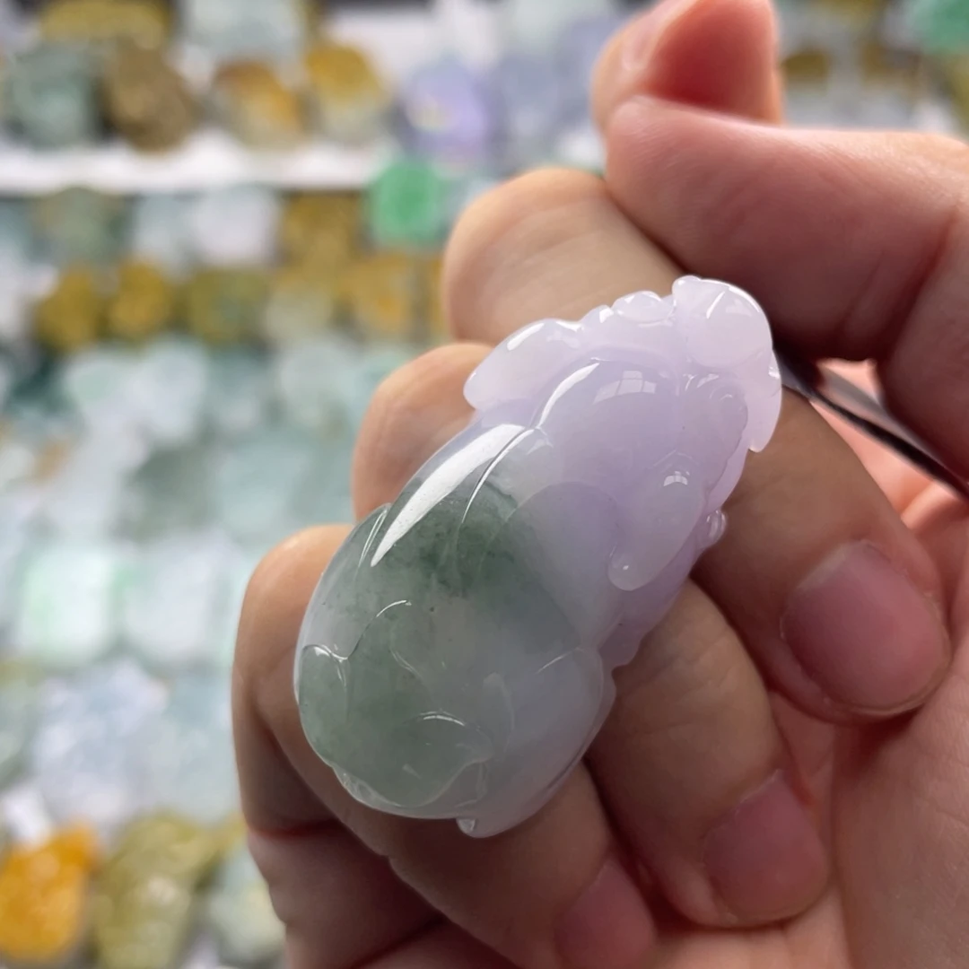 翡翠未镶嵌颈饰貔貅12