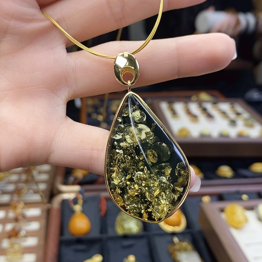 琥珀未镶嵌裸石成品