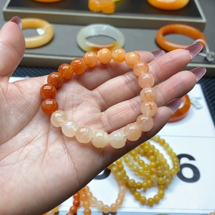 石英质玉（黄龙玉）未镶嵌手镯静*?