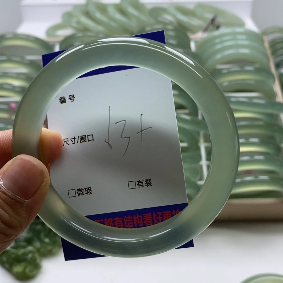 蛇纹石玉手镯未镶嵌贝*~