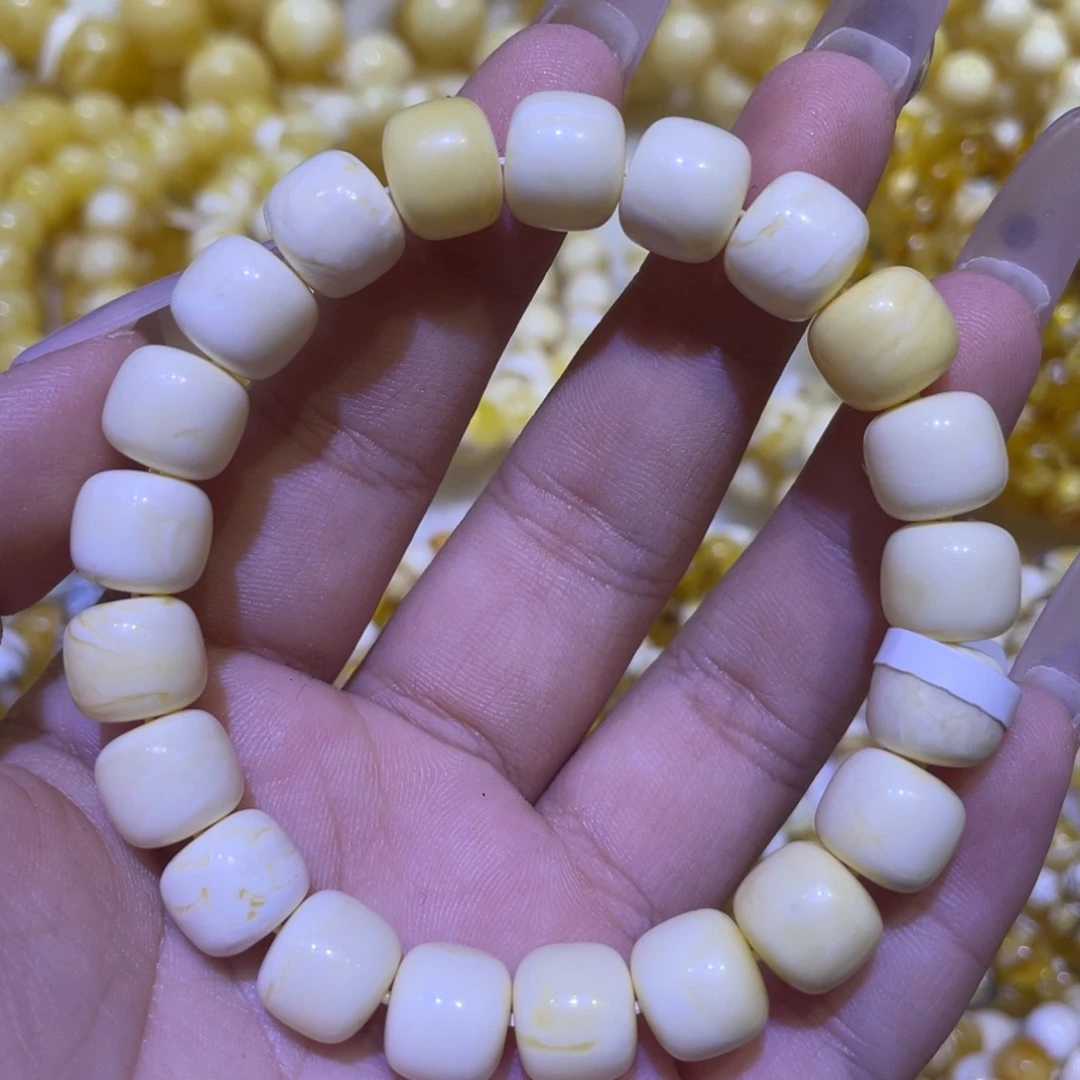 蜜蜡未镶嵌珠宝奇石10.4m