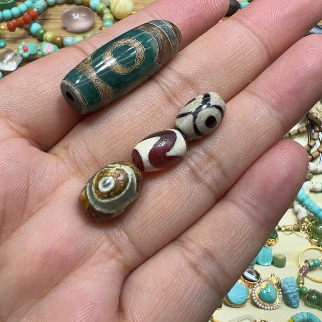 赵***r玛瑙/玉髓颈饰未镶嵌