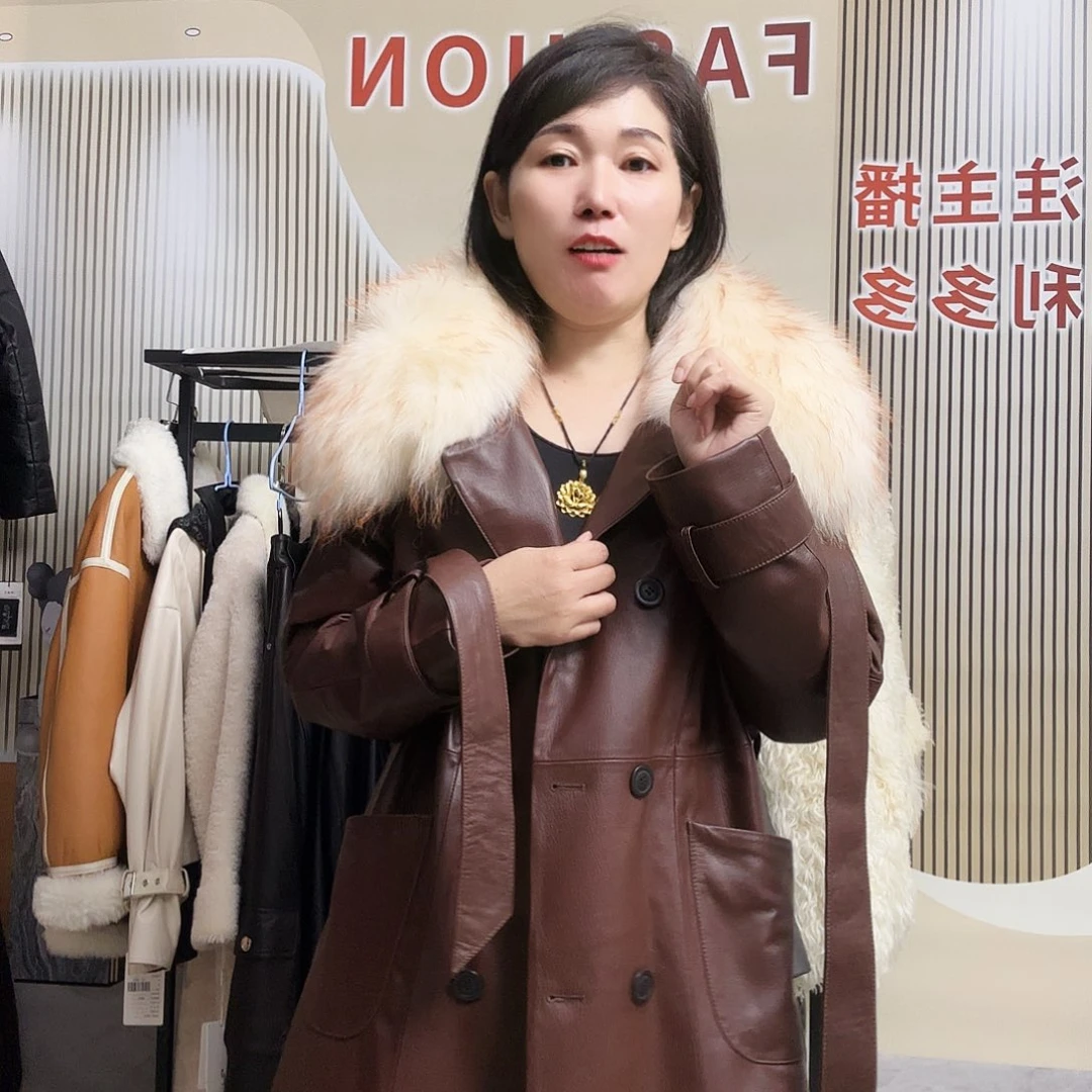 莉莉家时尚女装皮