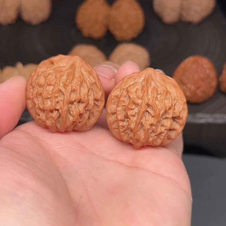 把件文玩核桃血灯笼 37+
