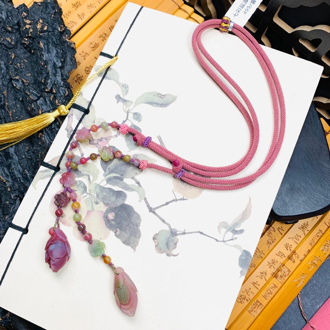 天然老矿七彩盐源玛瑙手工精雕玉兰花AB链项链