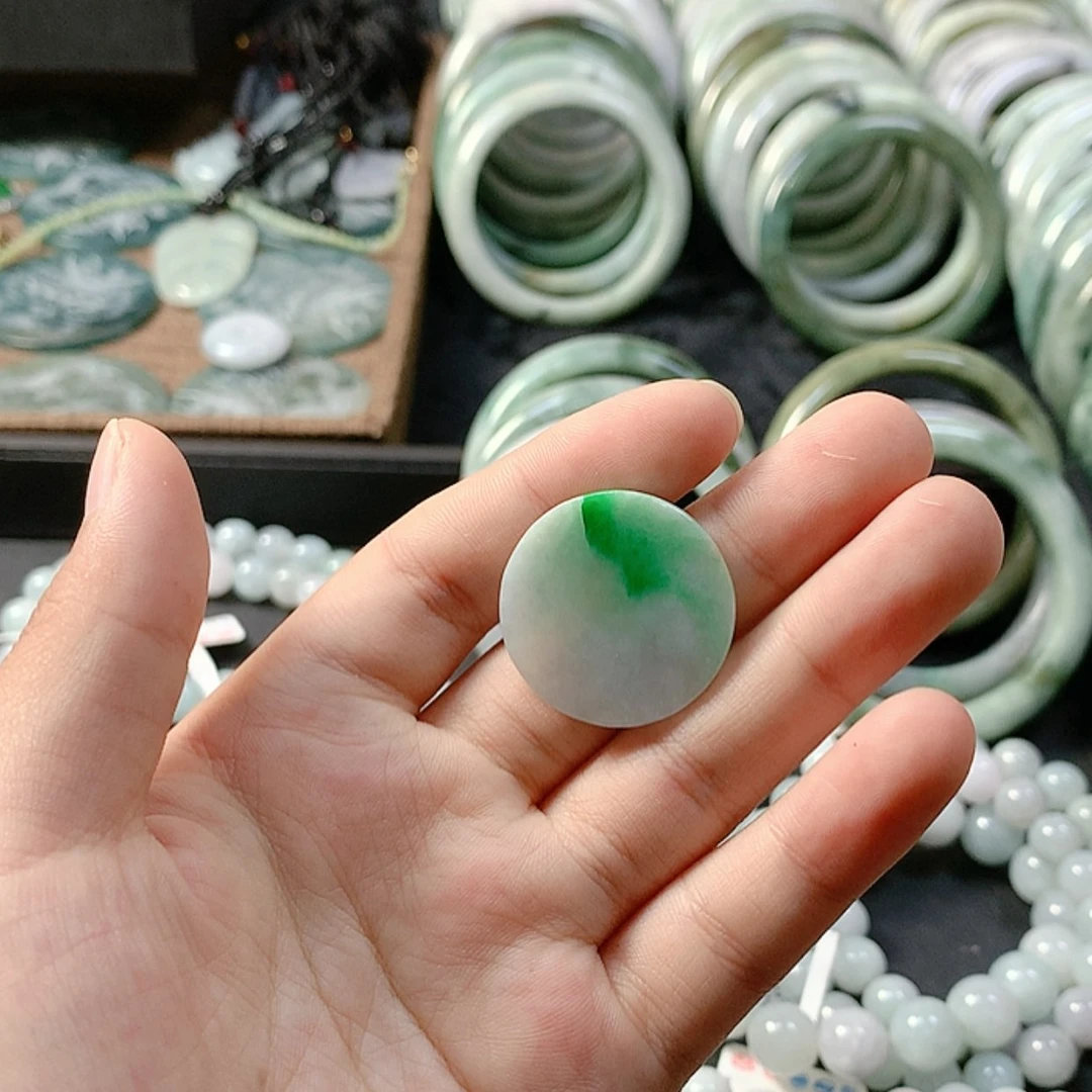【闪购商品】颈饰未镶嵌翡翠