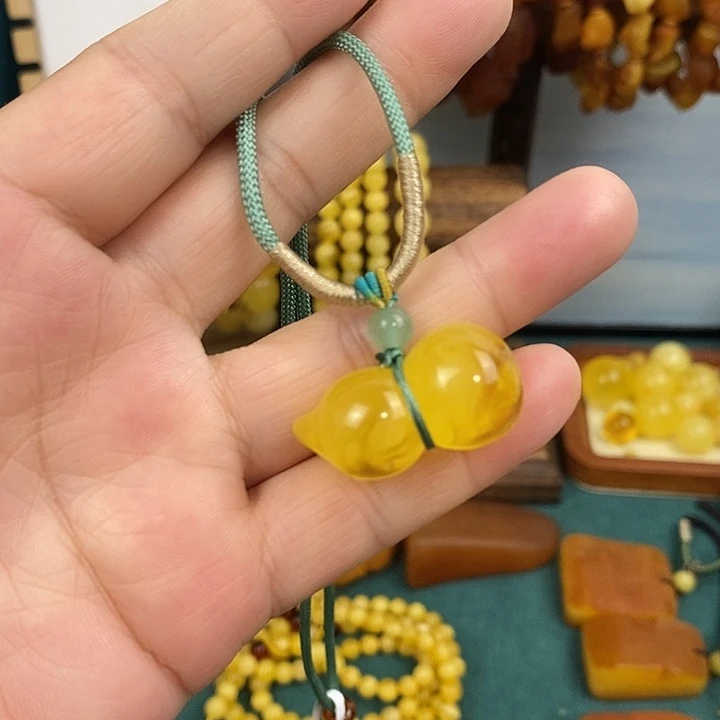 裸石蜜蜡未镶嵌吊坠